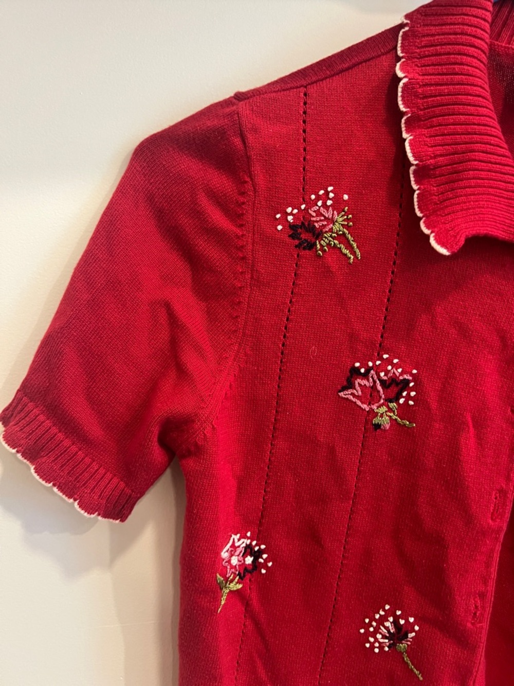 Koret Red Short-Sleeve Embroidered Cardigan with Scalloped Trim - Picture 3 of 11
